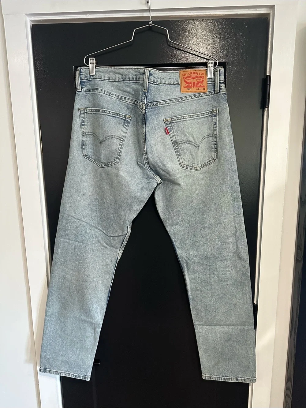Levi’s 502. Light wash Jeans